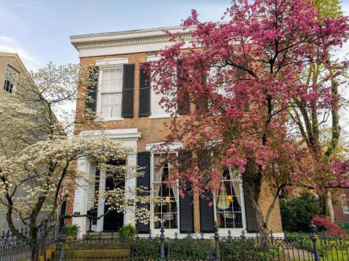 Madison Bed & Breakfast | Iron Gate Inn