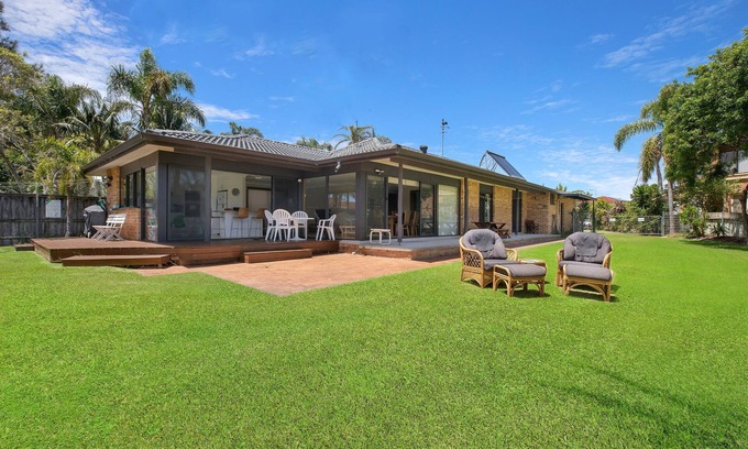 Forster House | Ironbark - Glorious waterfront