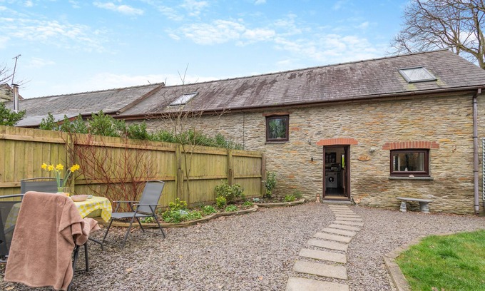 Llanfyrnach House | Isaf - Two Bedroom House, Sleeps 4