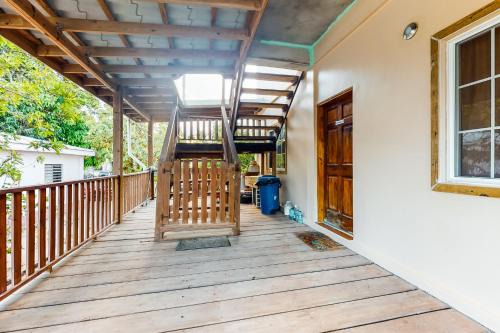 Hopkins Apartment | Isebei Guest House Gold Standard Certified