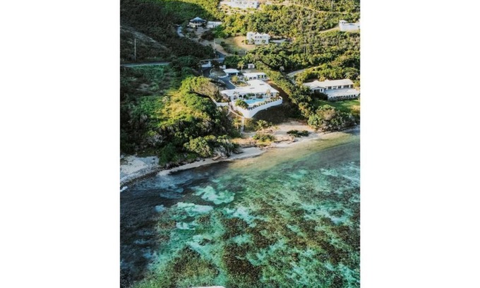 Estate Turner Hole House | Isla Bonita
