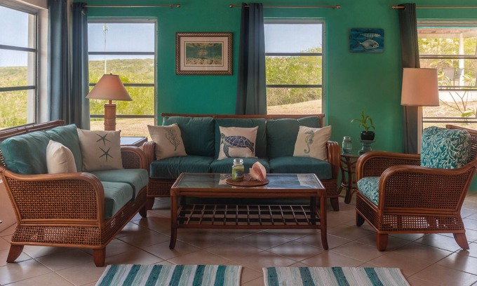 Stella Maris Cottage | Island Cottage near to spectacular Cape Santa Maria Beach!