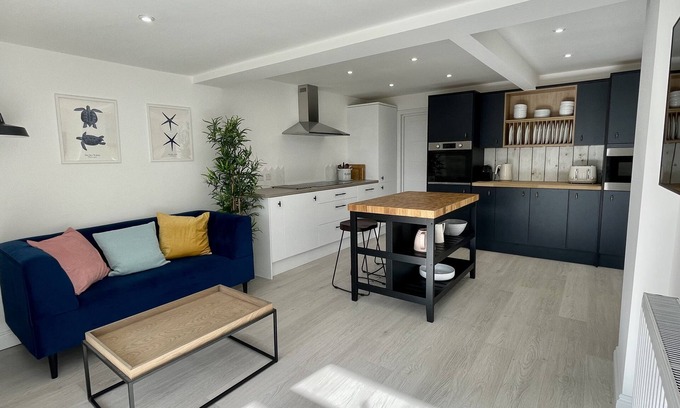 Layer Marney House | Island House is a spacious 4 bedroom detached house