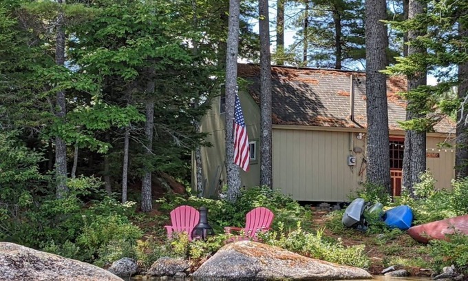 Ellsworth Cabin | ISLAND VACATION, Canoe 5 minutes to Island and relax