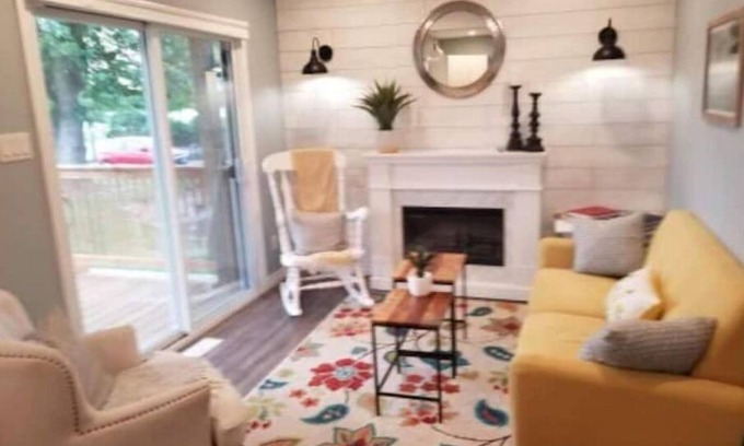 Amherstburg House | Island View Escape in Historic Amherstburg !