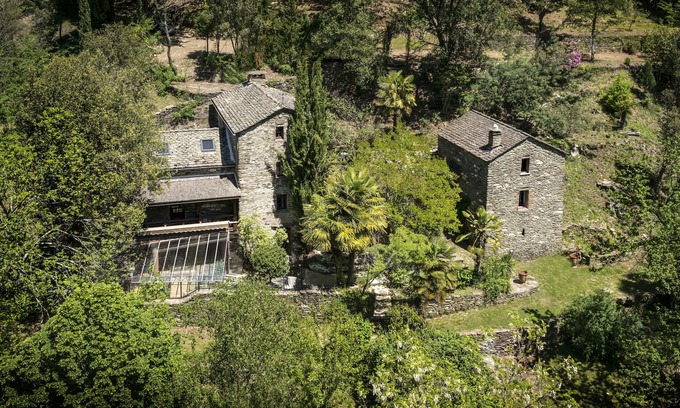 Saint-Germain-de-Calberte Cottage | Isolated gîte in the Cévennes, haven of peace, natural swimming pool on large wooded grounds