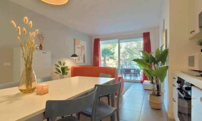 Maccagno Apartment | Italian Lakes 3 bedroom rental with pool