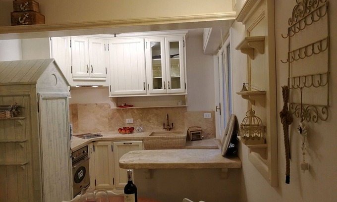 Marina di Castagneto Carducci Apartment | Lovely apartment for 4 people with WIFI, TV and parking