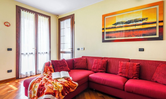 Casalgrande Apartment | Italian Chalet with Spa Shower & Private Garden - Modena - Maranello