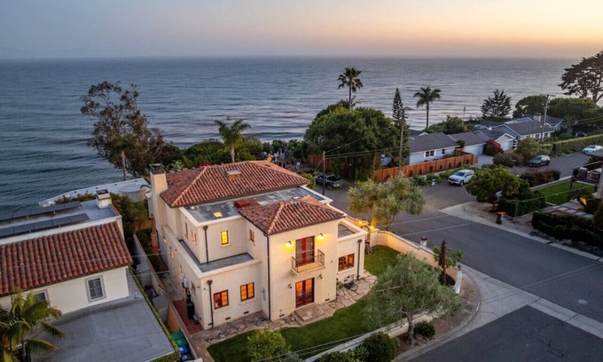 West Mesa House | Italian Oceanview Estate
