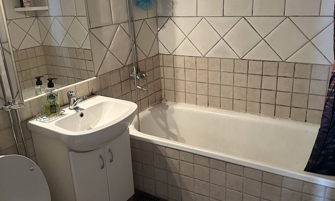 Innerstaden Apartment | Its a Family Friendly Apartment With Free Wifi in the Middle of City Malmö