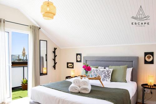 Canhas House | Izzys Place by ESCAPE to Madeira