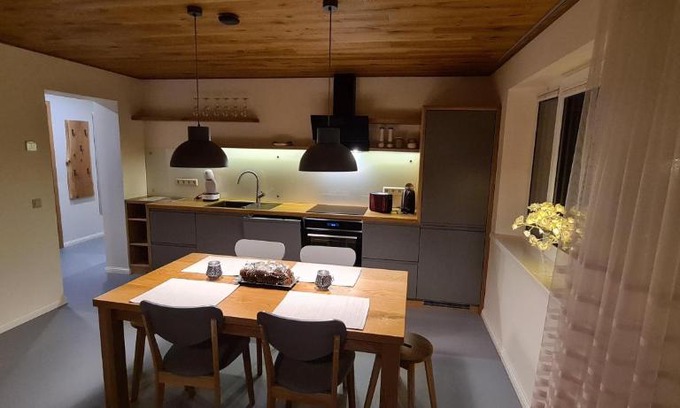 Sihva Apartment | Järvevaatega majutuskoht