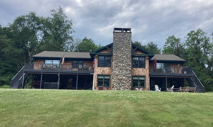Hollowville House | Jacks Place