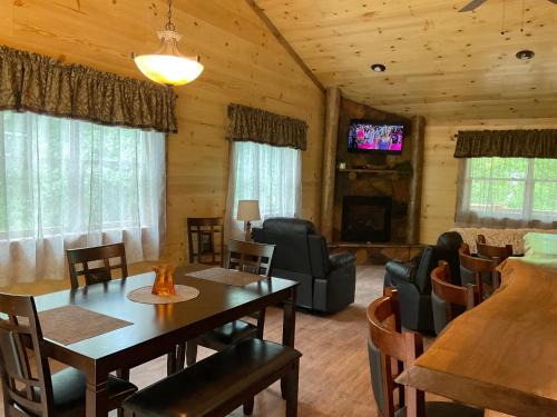 Large House | Jackson Hill Cabin