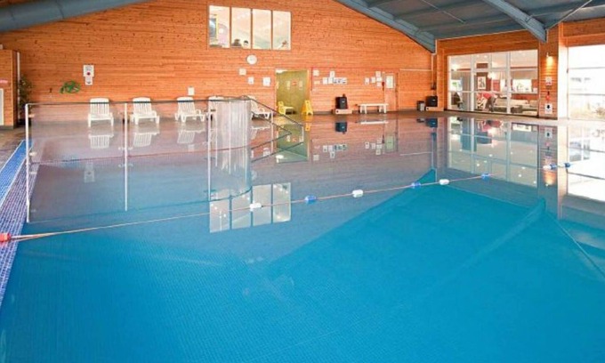 Saint Columb Major House | JACs LARGE 4 BED LODGE sleeps 8/10 WITH FULL USE OF ALL FACILITIES INCLUDED