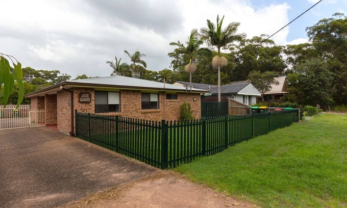 Hawks Nest House | Jade Gardens - Pet Friendly