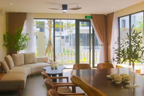 Quang Xuong Apartment | Jades House