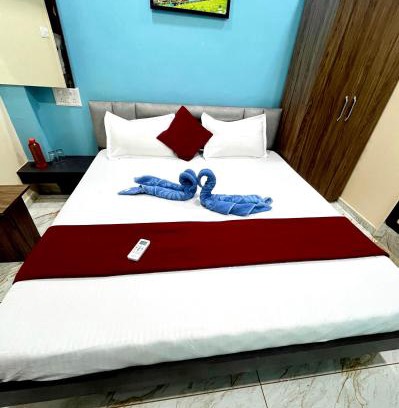 Rajpipla Apartment | JAI SWAMiNARAYAN DELUX HOMESTAY