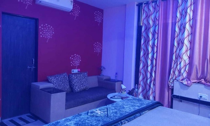 Jagatpura House | Jaipur Mingle - The CoupleStaynHourly And Daily Tariff Available