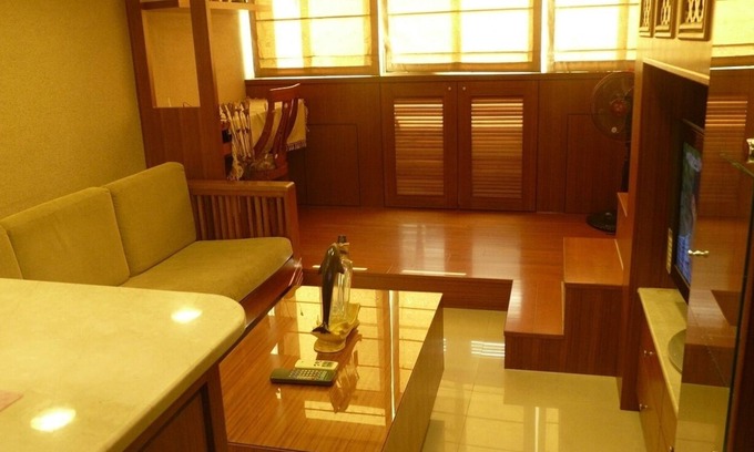 Sinsing District Apartment | Japanese Style Duplex near Kaohsiung Railway Station
