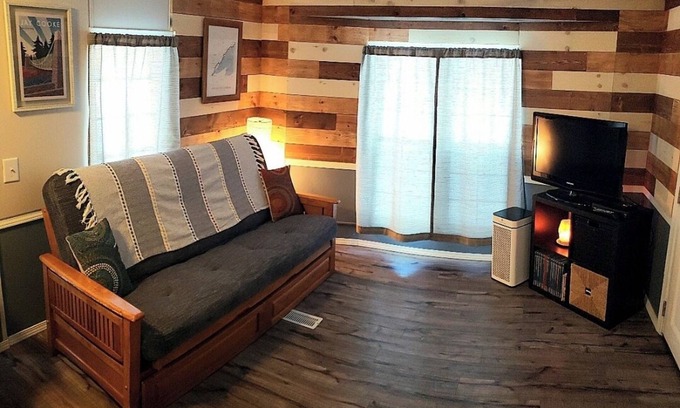 Esko Cottage | Jay Cooke Cottage: Pets welcome, Close to Jay Cooke, park like yard & fire pit