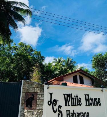 Moragaswewa Hotel | JCs White House Habarana