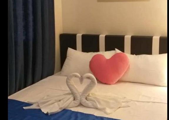 Moonwalk Apartment | Jen's Paranaque City Apartment