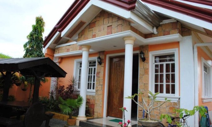 Silang Junction South House | Jennifer's 3-BR Abode with swimming pool in Tagaytay City