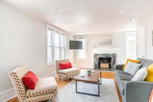 College Hill Apartment | Jennifer's College Hill Apartment Walk Everywhere