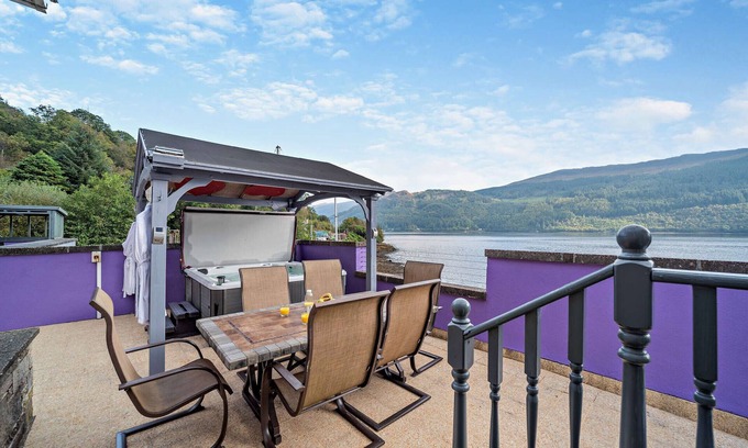 Lochgoilhead House | Jenny's Bay - Four Bedroom House, Sleeps 8