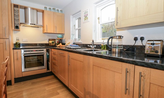 Cark Cottage | JENNY'S COTTAGE, pet friendly, with a garden in Cark In Cartmel