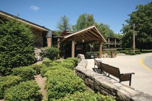 Prestonsburg Resort | Jenny Wiley State Resort Park