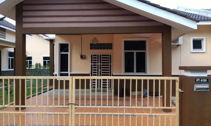 Kampung Padang Luas House | Jertih Terengganu