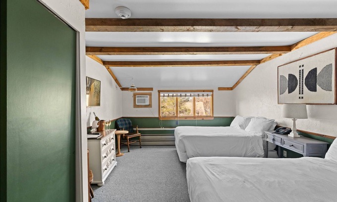 Tannersville Ski Chalet | Jessie's Harvest House