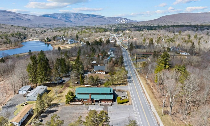 Tannersville Ski Chalet | Jessie's Harvest House