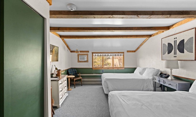 Tannersville Ski Chalet | Jessie's Harvest House