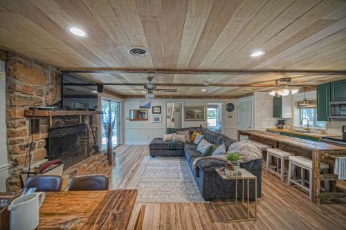 Huddleston House | Jewelbox Cottage