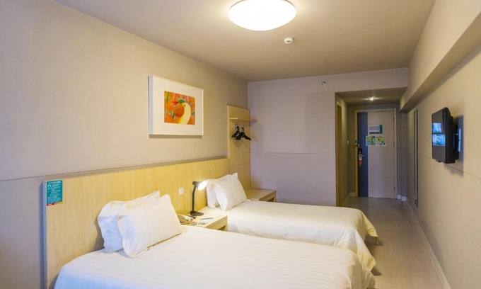 Qingxiu Hotel | Jinjiang Inn Nanning National Avenue TV station
