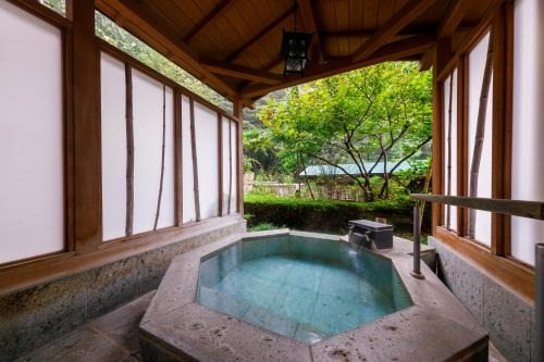 Shinkashio Onsen Hotel | Jizaiso