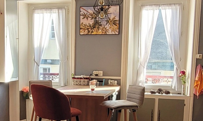 Morlaix Apartment | Joli Appartement de Charme, Spacieux , Centre Historique et Piéton