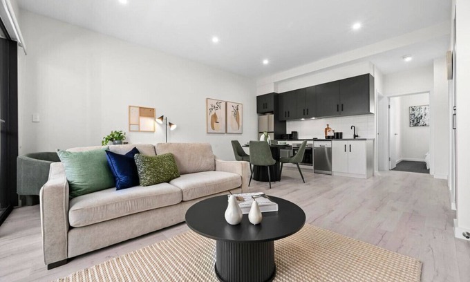 Port Adelaide Apartment | Jolly Jubilant Jubilee - New 2 Bed Apt