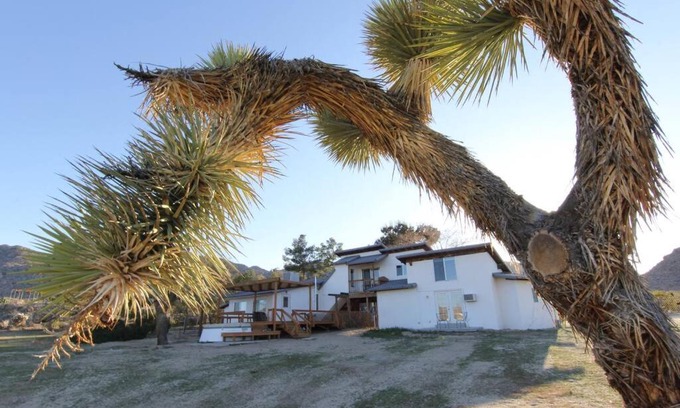 Joshua Tree Highlands House | Joshua Tree’s Highland Hideaway Compound