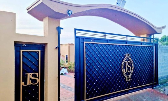 Entebbe Apartment | JS Summer Cottages