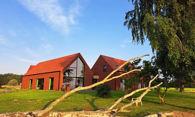 Tournai House | Jubaru