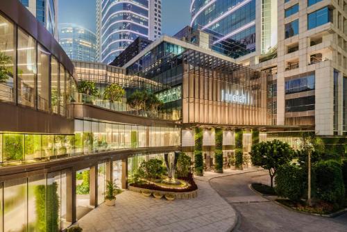 Zhujiang New Town Hotel | Jumeirah Guangzhou - Complimentary Shuttle Bus to Canton Fair Complex