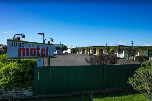Sanson Hotel | Junction Motel Sanson-Truck Motel