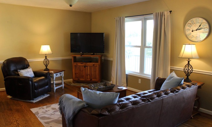 Piper Gap House | June’s Place In The Country