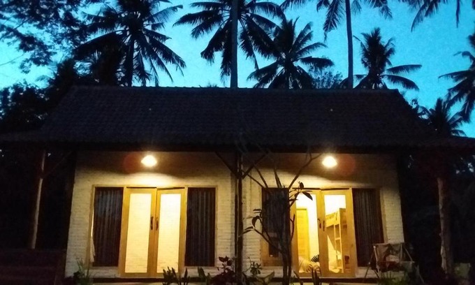 Medewi Hostel | Jungle House - surf & stay