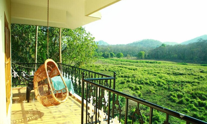 Kumily House | Jungle Palace Homestay